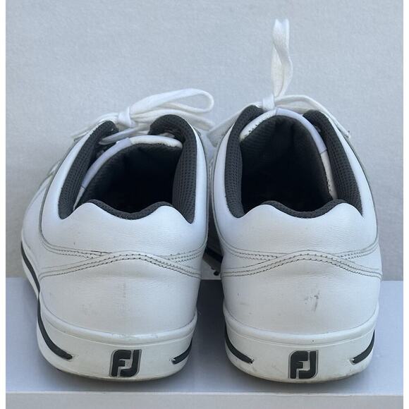 Footjoy Street Leather Golf Shoes Spikes Cleats Men's 9 Wide Soft Spikes - Picture 6 of 10